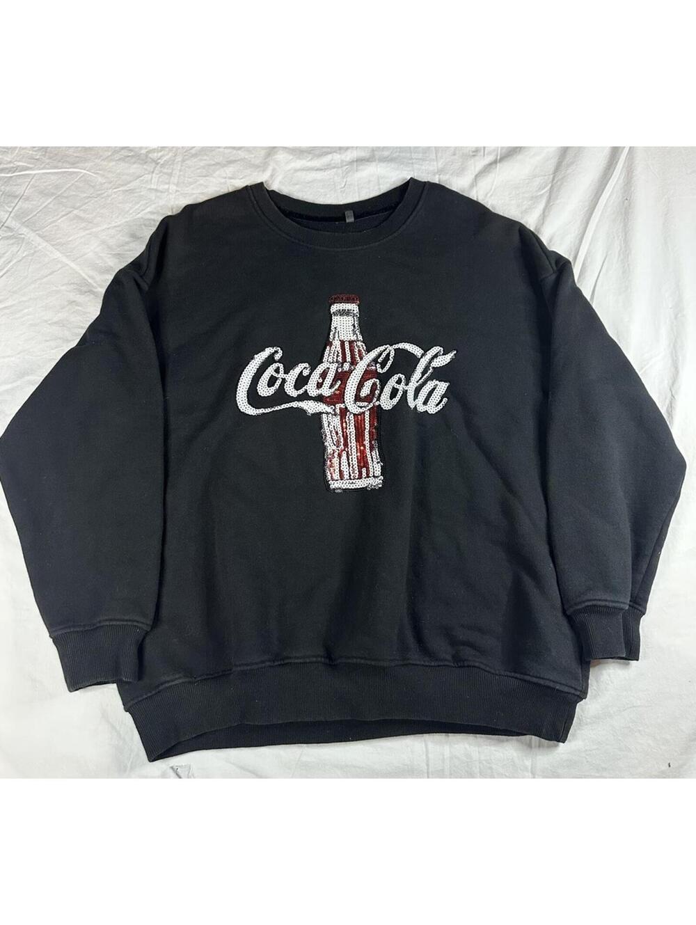 🥤✨ Coca-Cola Sequin Logo Black Crewneck Sweatshirt Retro Coke ✨🥤